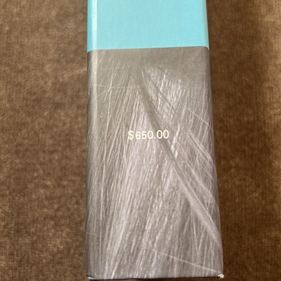 #24 -18” Beyond the Beauty 100% human hair - clip extensions - Picture 10 of 10